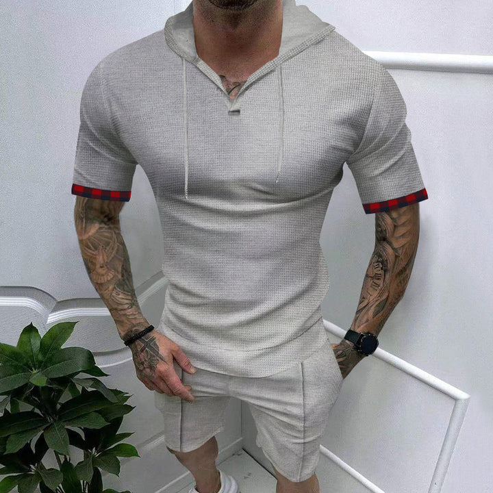 Herrer kropsnær hættetrøje med moderne kortærmet snit og sporty design Stilla