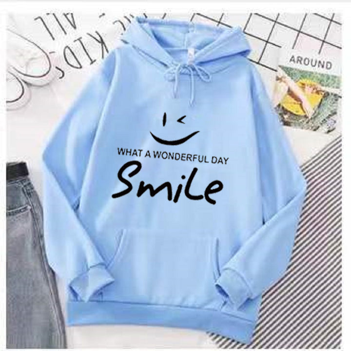 Kvinders hættetrøje med glad smileprint Skovae