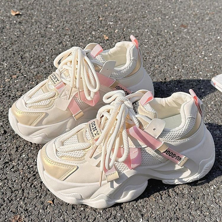 Dame sneakers med moderigtigt mesh-design og ergonomisk dæmpning Stilla
