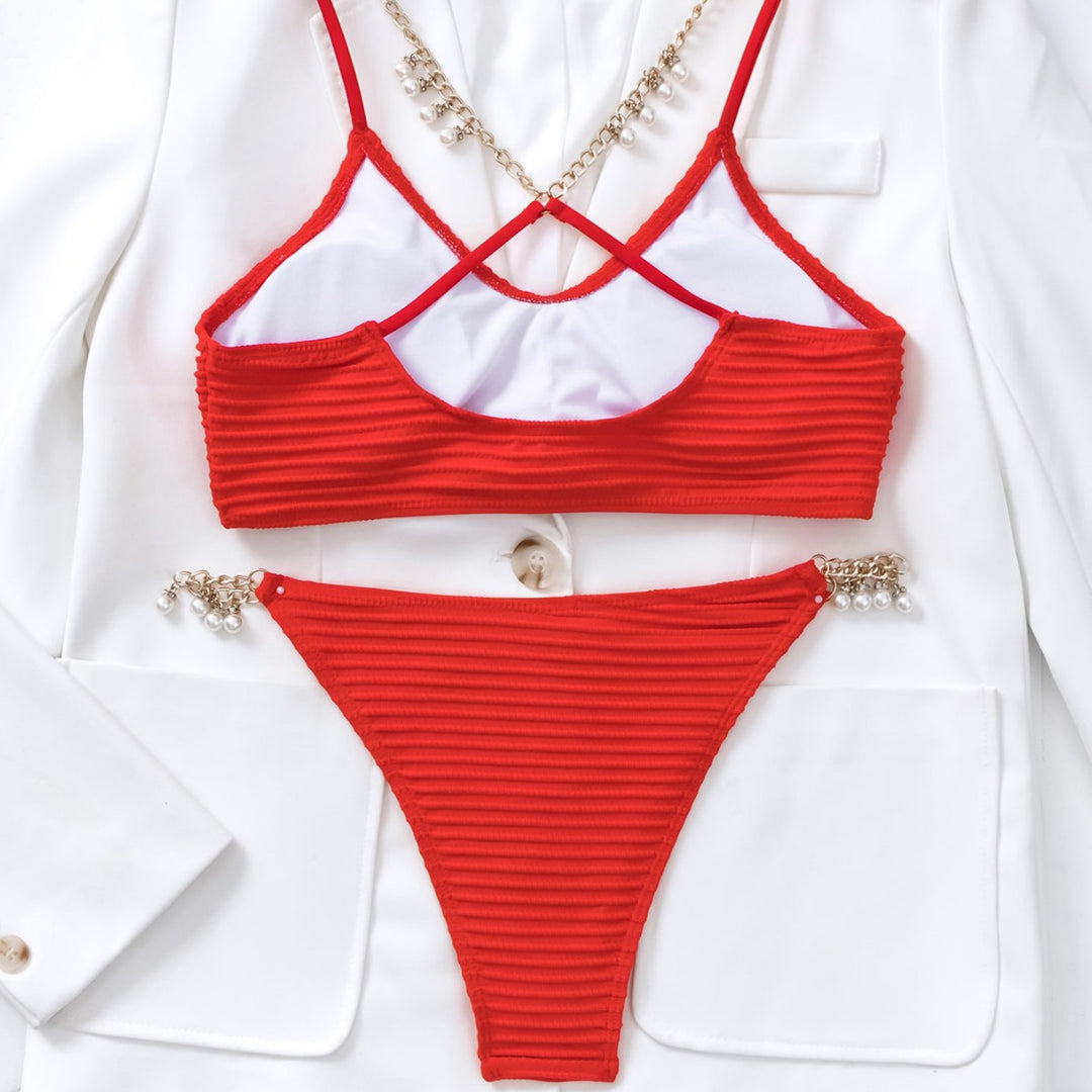 Dame bikini-sæt med raffineret kæde-detail og elastisk pasform Stilla