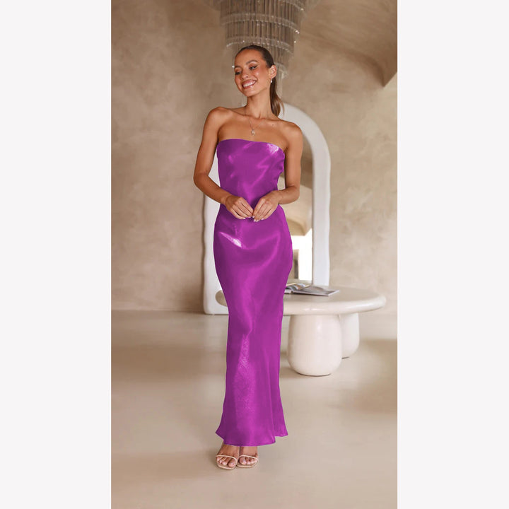 Dame Elegant Bandeau Maxi Kjole med Flydende Satin og Tætsiddende Silhuet