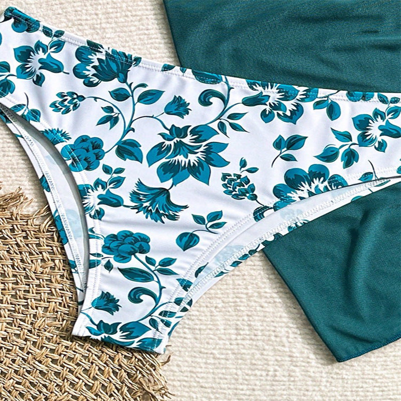 Dame triangel-bikini sæt med blomsterdesign og smart indpakningsklæde Skovae
