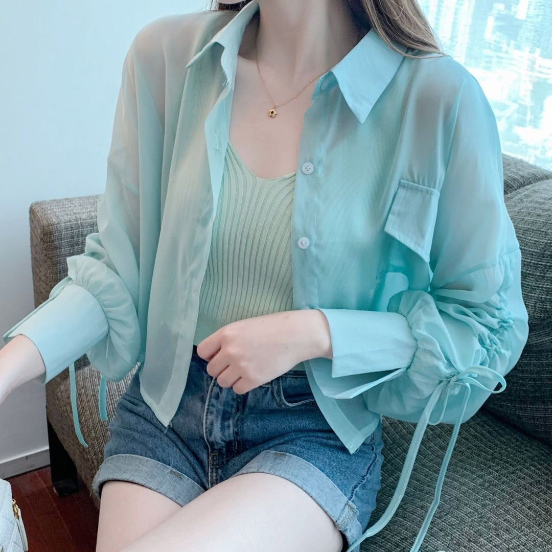 Kvinders Gennemsigtige Bluse med Innovative Detaljer Stilla