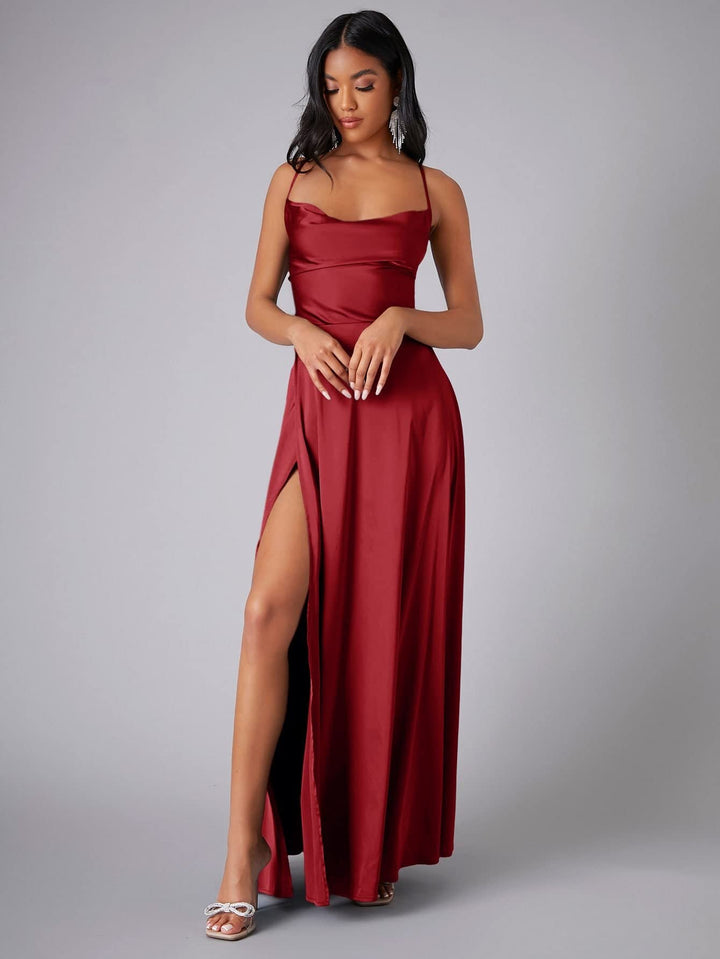 Stilla | Elegant Stropløs Talje-Cutting Lang Gown Kjole
