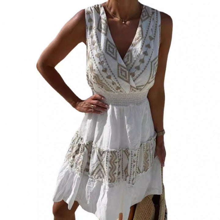 Frau Bohemian-inspirerede sommerkjole med broderede detaljer Stilla