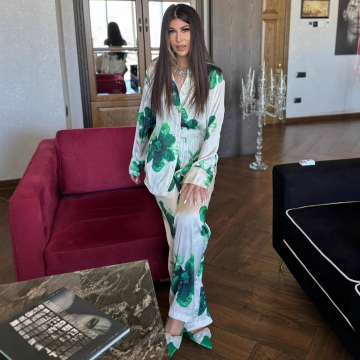 Dame Satin pyjamas med blomstermønster Stilla
