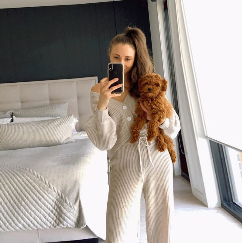 Kvinders strikket loungewear sæt med knapdetaljer og elastisk talje Skovae