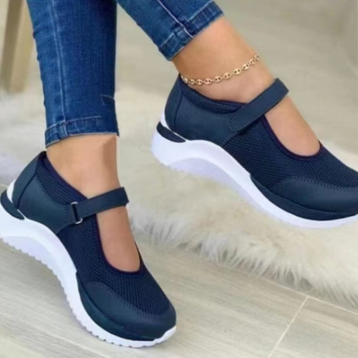 Dame sportliche sneakers med åndbart mesh-overdel og justerbar velcro Stilla