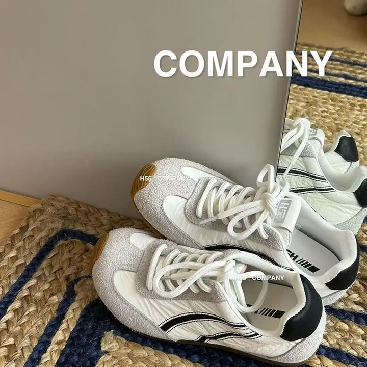 Dame Sneakers i sporty-elegant design med åndbare materialer og/moderne accenter Stilla