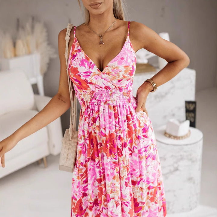 Dame fritids maxi-kjole med smal V-hals og foldet design Stilla
