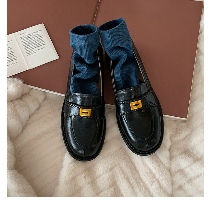 Elegante dames læder slippers med dekorative spænder Stilla