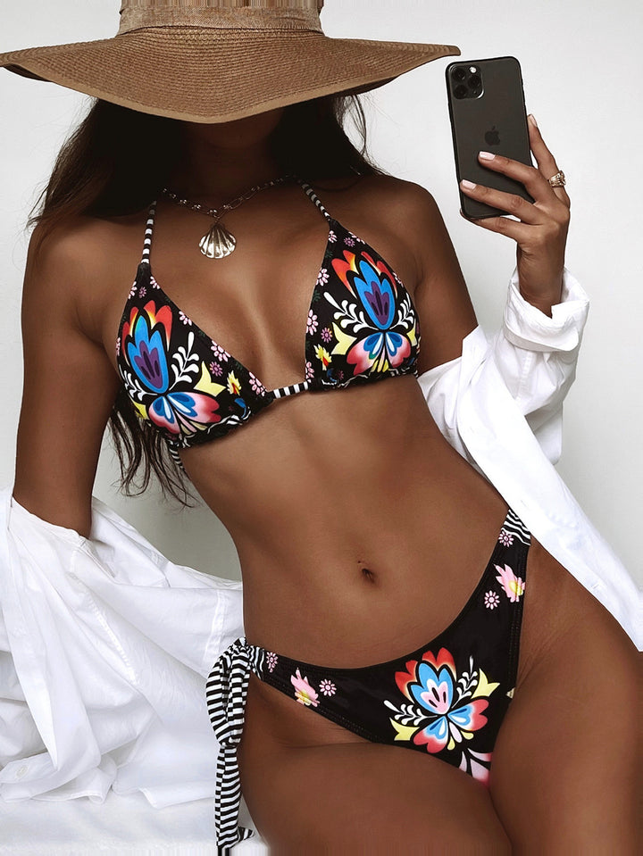 Dame Bikini-sæt med legesødt blomsterdesign og højkvalitets snøring Stilla
