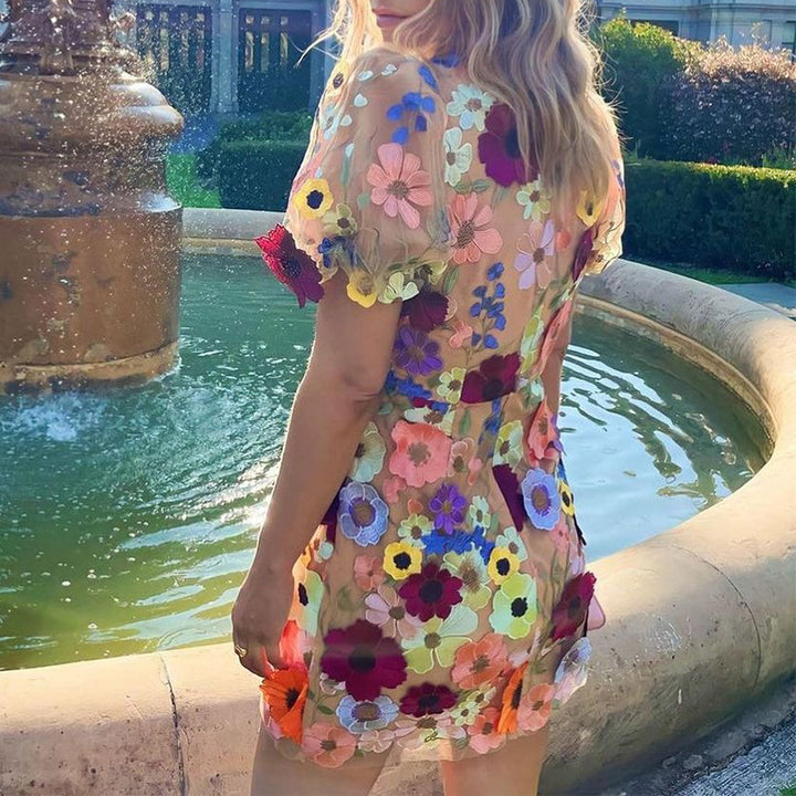 Dame Elegant Minikjole med florale broderier og gennemsigtigt overmateriale Stilla