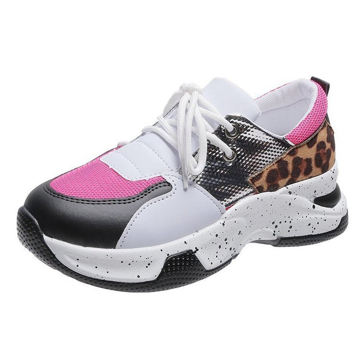 Dame Sneakers i moderne blanding af materialer og iøjnefaldende accenter Stilla