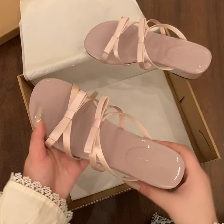 Dame Plateau-sandaletter med elegant sløjfe-detalje og skridsikker sål Stilla