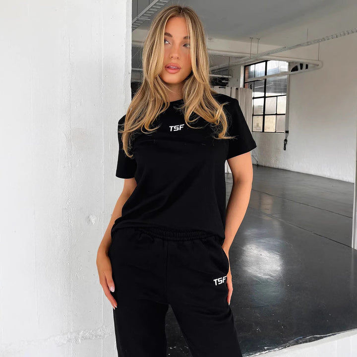 Dame trendy T-shirt med afslappet snit og kvalitets bomuldsmateriale Skovae