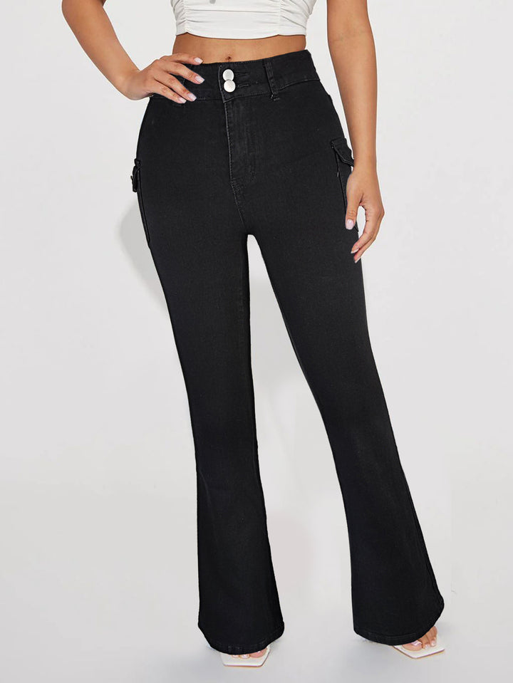 Dame Bootcut Jeans med høje lommer og dekorative knapdetaljer Stilla