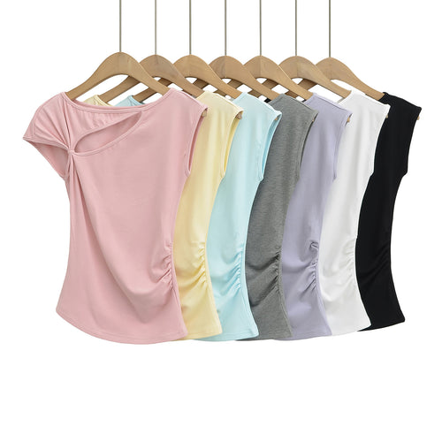 Dame figurtilpasset overdel med elegant drapering og raffineret skulderparti Stilla