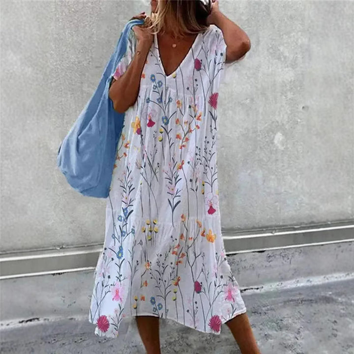 Dame sommerkjole med floralt design og afslappet pasform Stilla