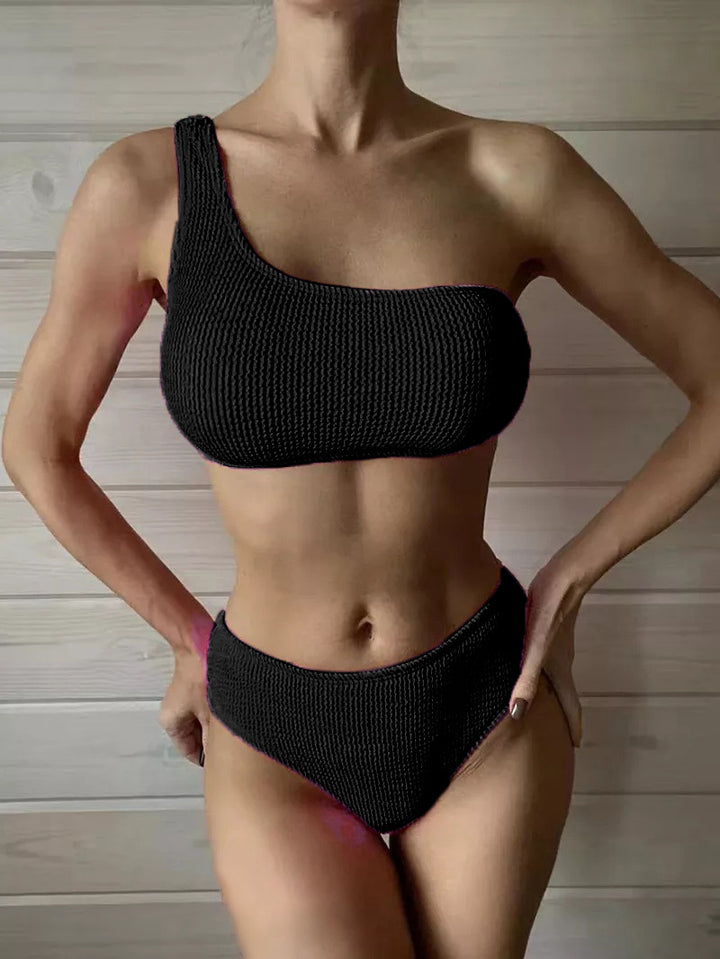 Dame Triangel-Bikini-Sæt med asymmetrisk design og struktureret stof Stilla