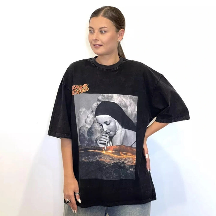 Dame T-shirt med kreativ fotoprint og oversized pasform Stilla