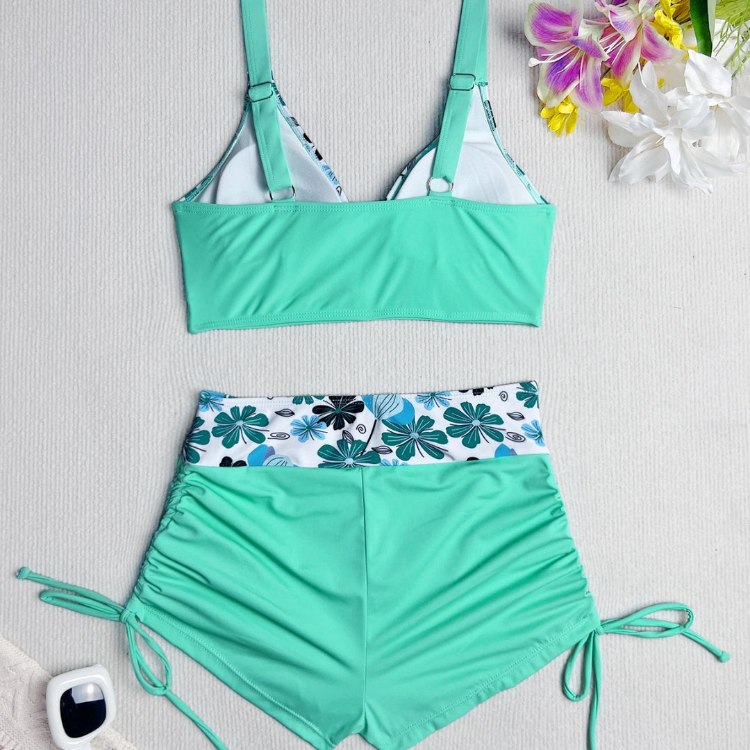 Damer Højt skåret bikini sæt med blomstret top og fleksible shorts Skovae