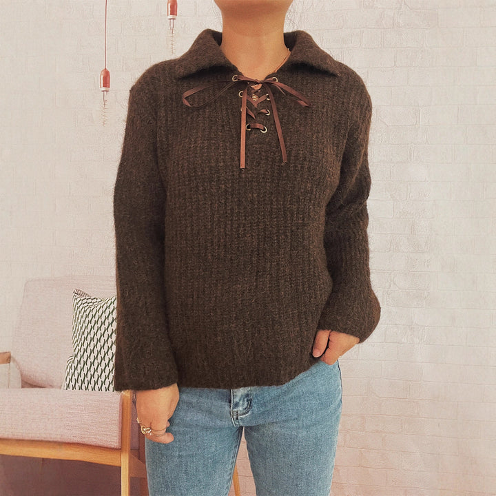 Kvinders casual sweater med feminin snøring og blød strik Stilla