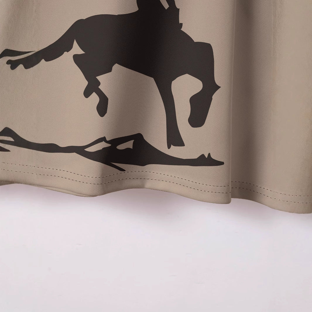 Herre poloshirt med kreativt rodeo-motiv og elegante kontraster Stilla
