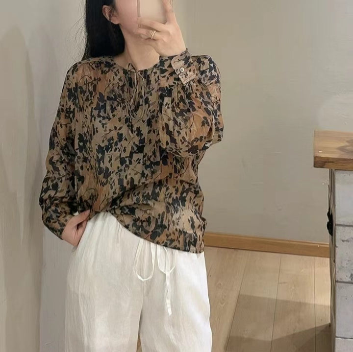 Femme Let blomstret trykt bluse Stilla