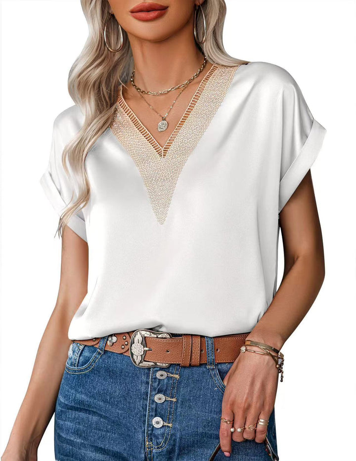 Damebluse med elegant spidsbesætning Skovae