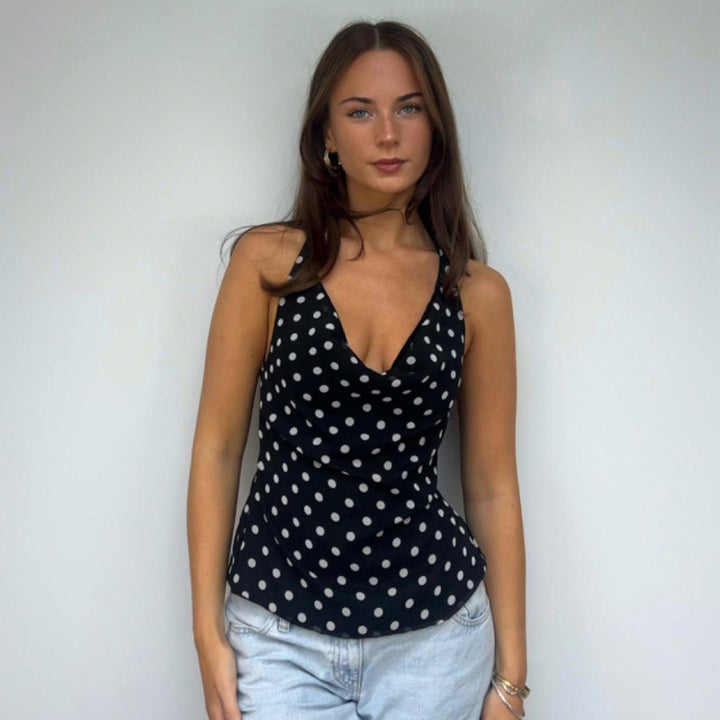 Damen Haltertop mit polka-dots Design und figurbetontem Schnitt Skovae