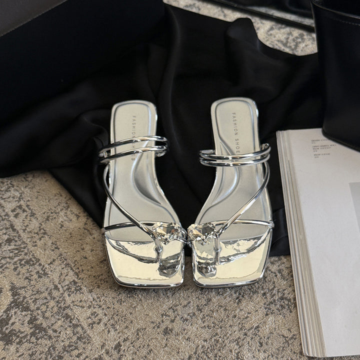 Femme Elegante Fyrkantede Tå-sandaler med Strass-detaljer Stilla