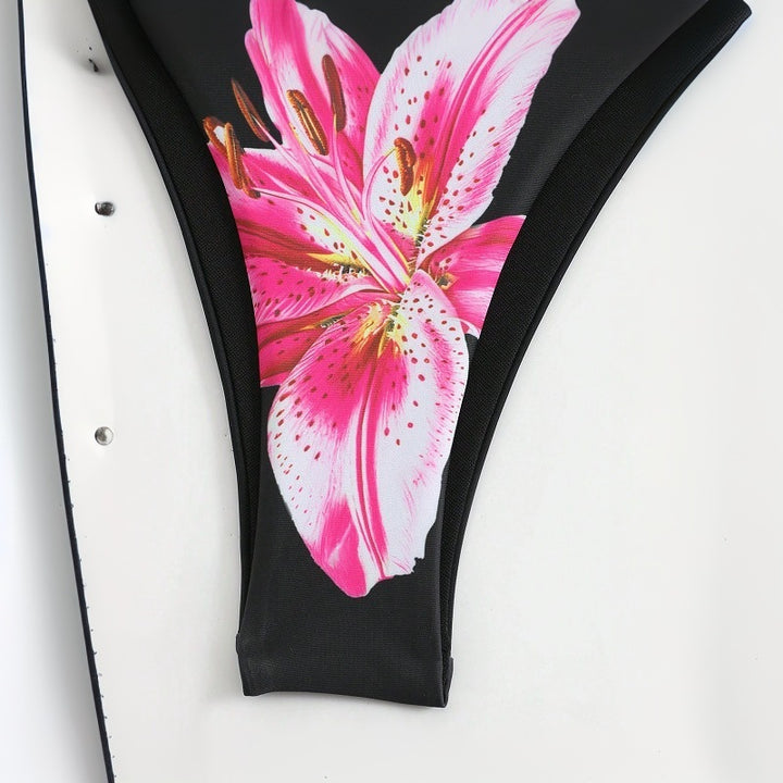 Dame bikini-sæt med elegant blomsterdesign og maxi-nederdel Stilla