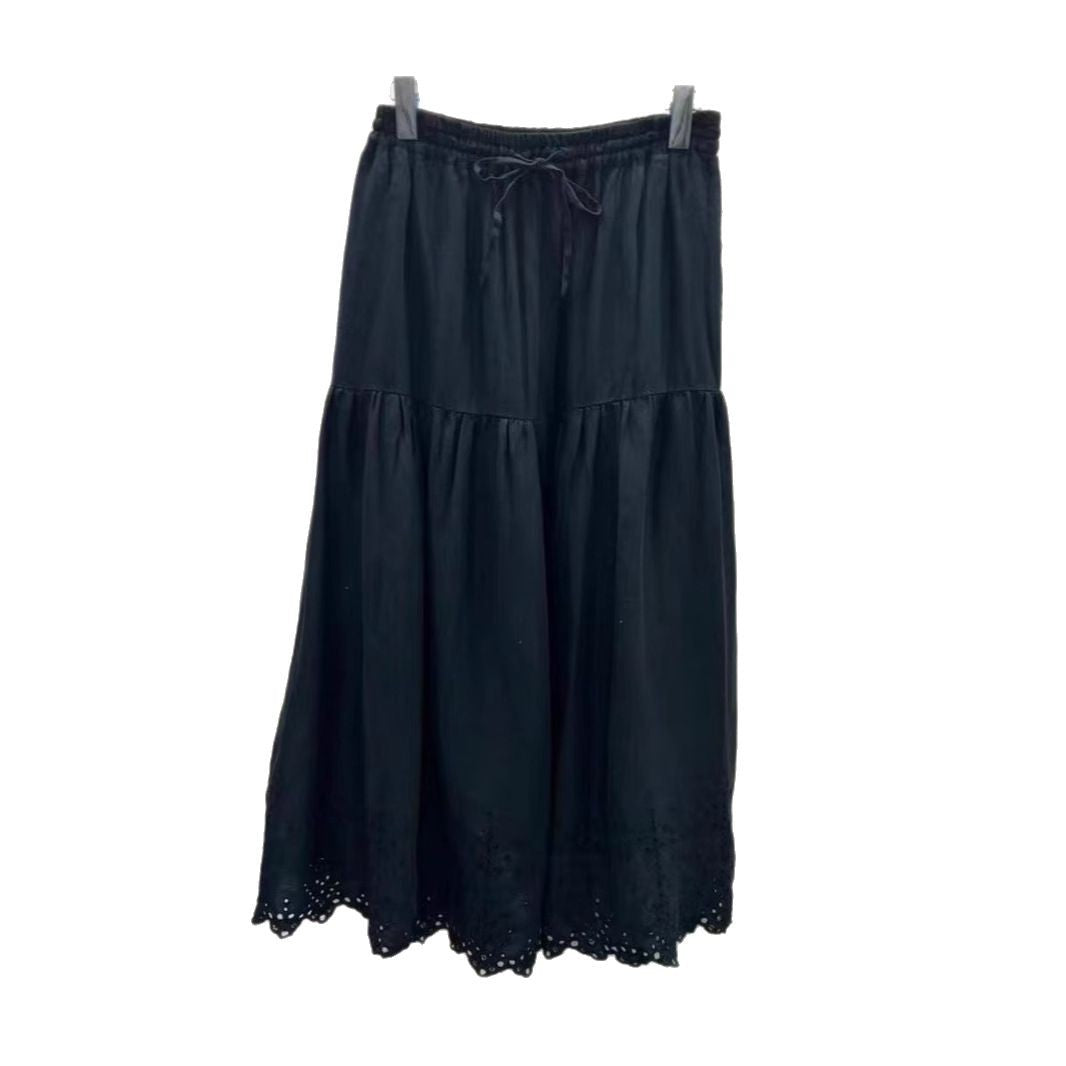 Femme lagdelt Maxi-nederdel med spidstekant Stilla