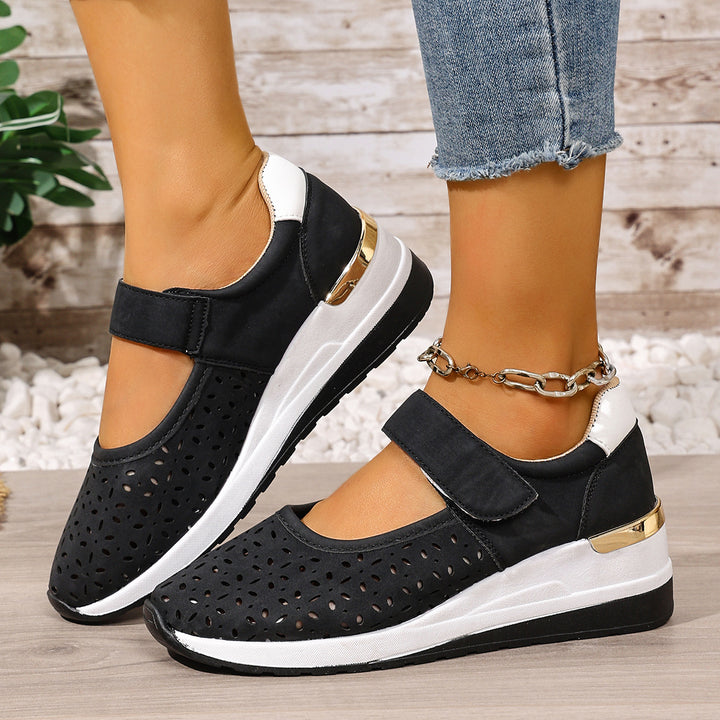 Dame Åndbare Sneakers med praktisk Velcro og fashionable huldesign Stilla