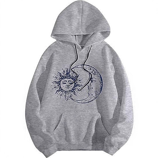 Kvinders hoodie med kunstnerisk sol-måne motiv Skovae