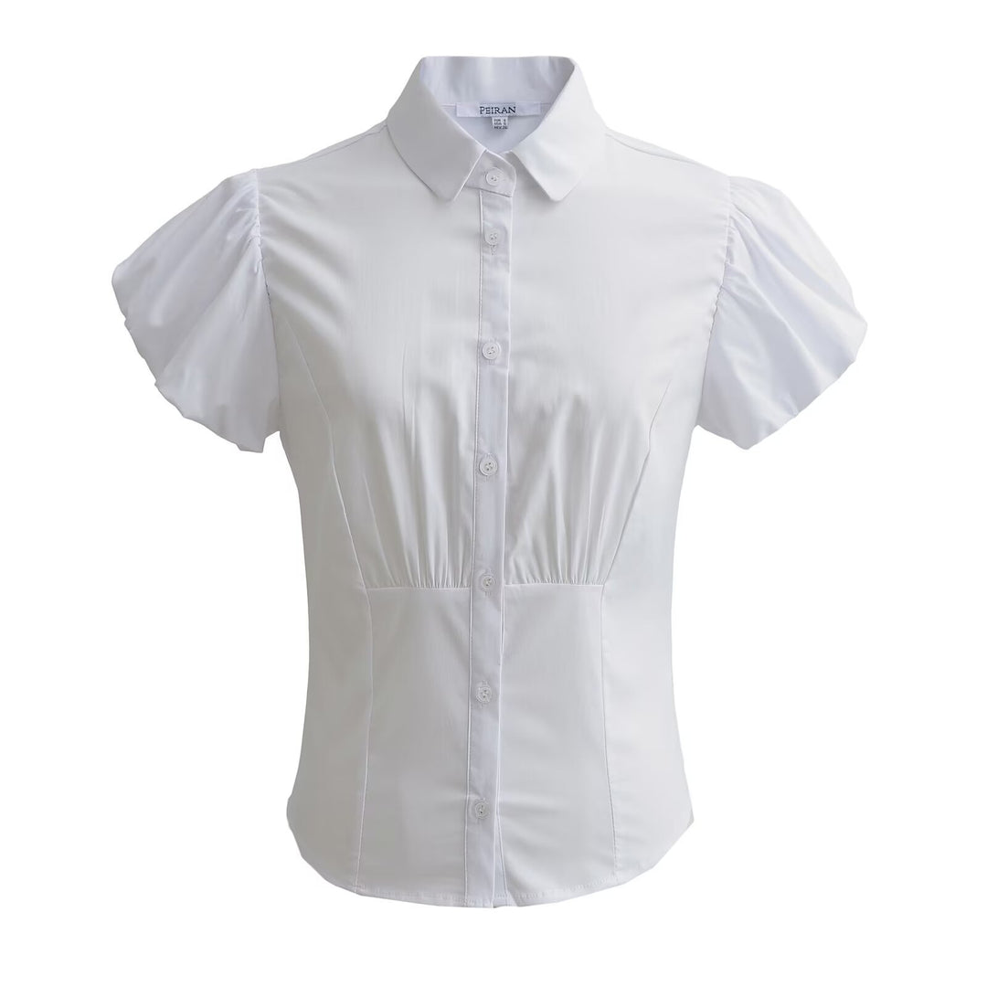 Femme Kortsleeve Bluse med knaplukning og puffærmer Stilla