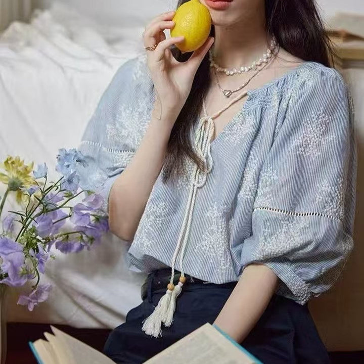 Femme Puff Ærme Broderet Bluse Stilla