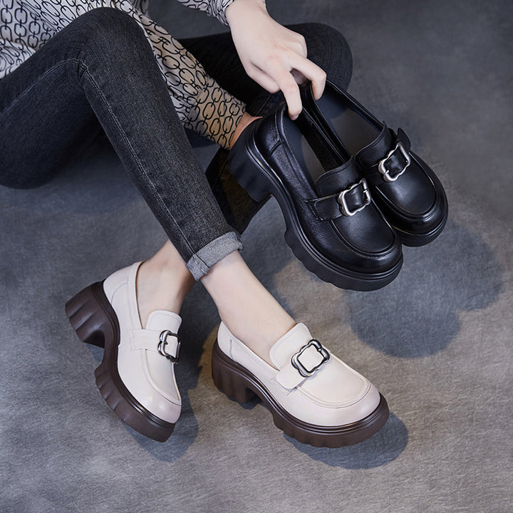 Dame Chunky Platform Slipper med dekorativt spænde detaljer Stilla