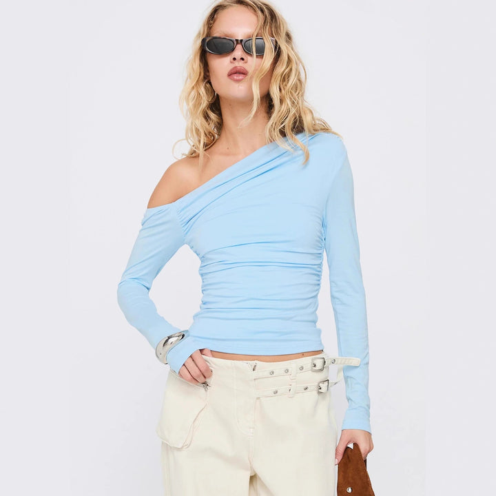 Dame Off-Shoulder Rynket skjorte med lange ærmer og elegant design Skovae