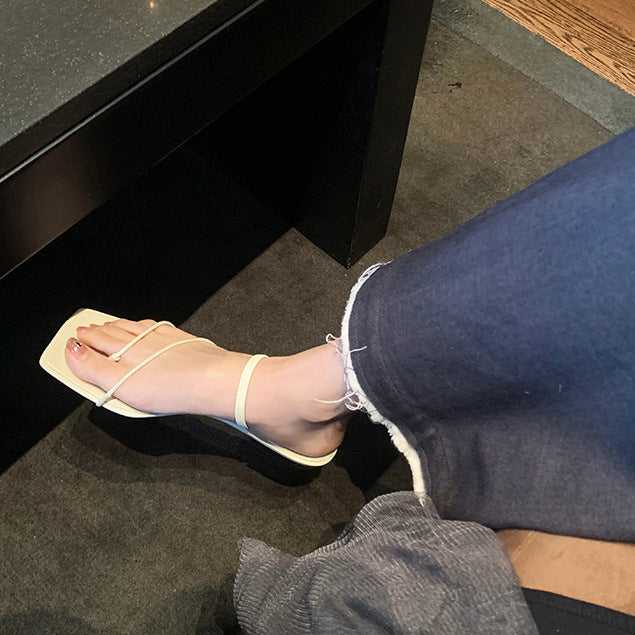 Dame moderne minimalistiske slide sandaler med elegant tåbånd Stilla