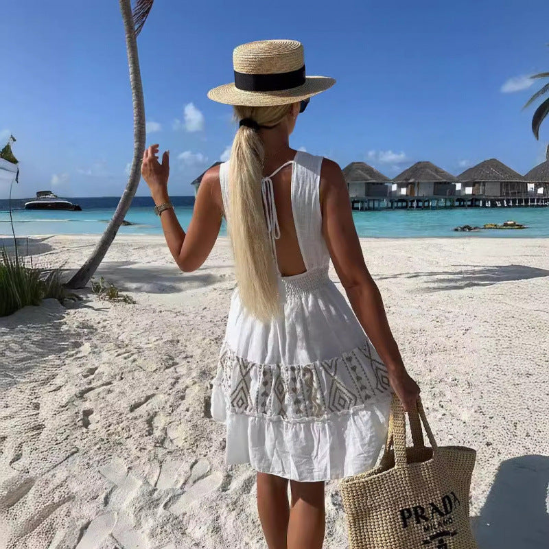 Frau Bohemian-inspirerede sommerkjole med broderede detaljer Stilla