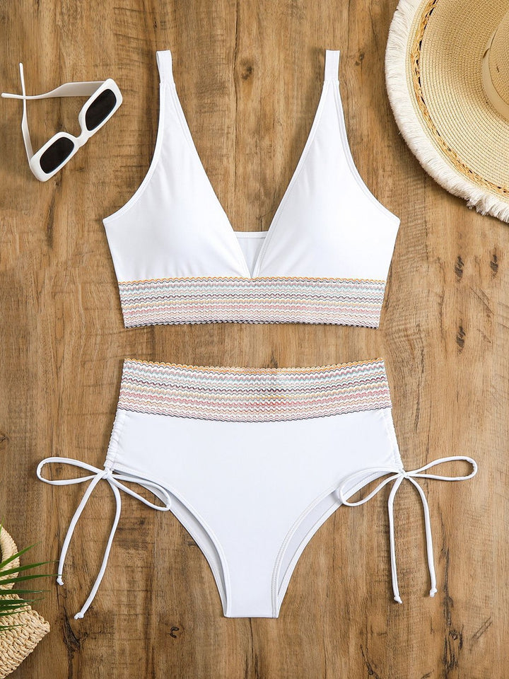 Dame Kvalitets Bikini med justerbare stropper og moderigtigt design Stilla