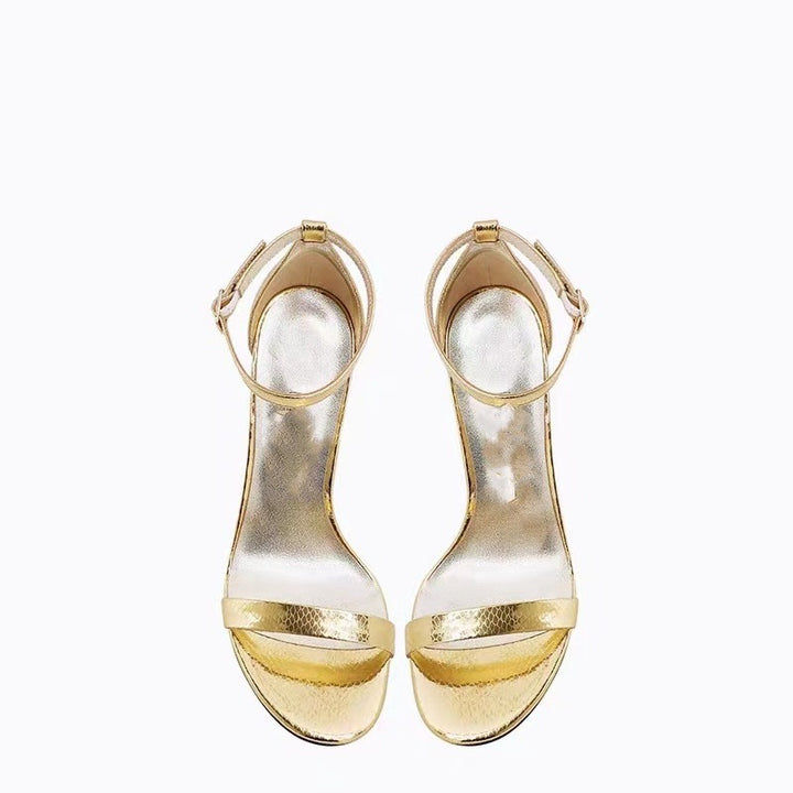 Femme Højglans Strappy Stiletto Sandaler med justerbar ankelrem Stilla