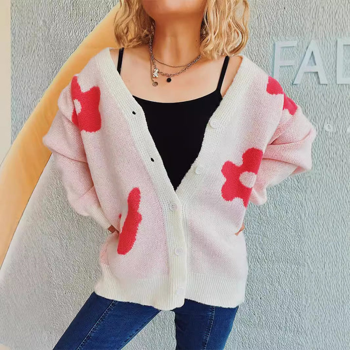 Kvindes cardigan med blomstermønster og knapdetaljer Stilla