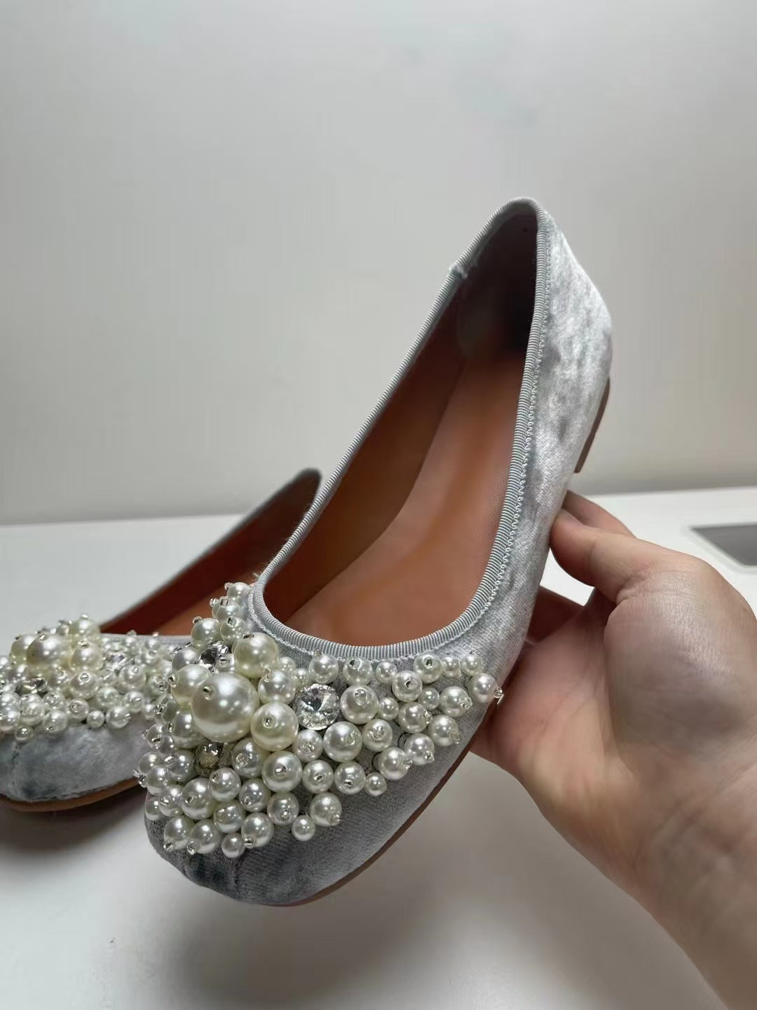 Femme Dekorative Perle-prydede Ballerinas Stilla