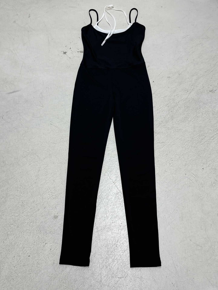 Dame smalt skåret jumpsuit med justerbare spaghetti-stropper og høj talje Skovae