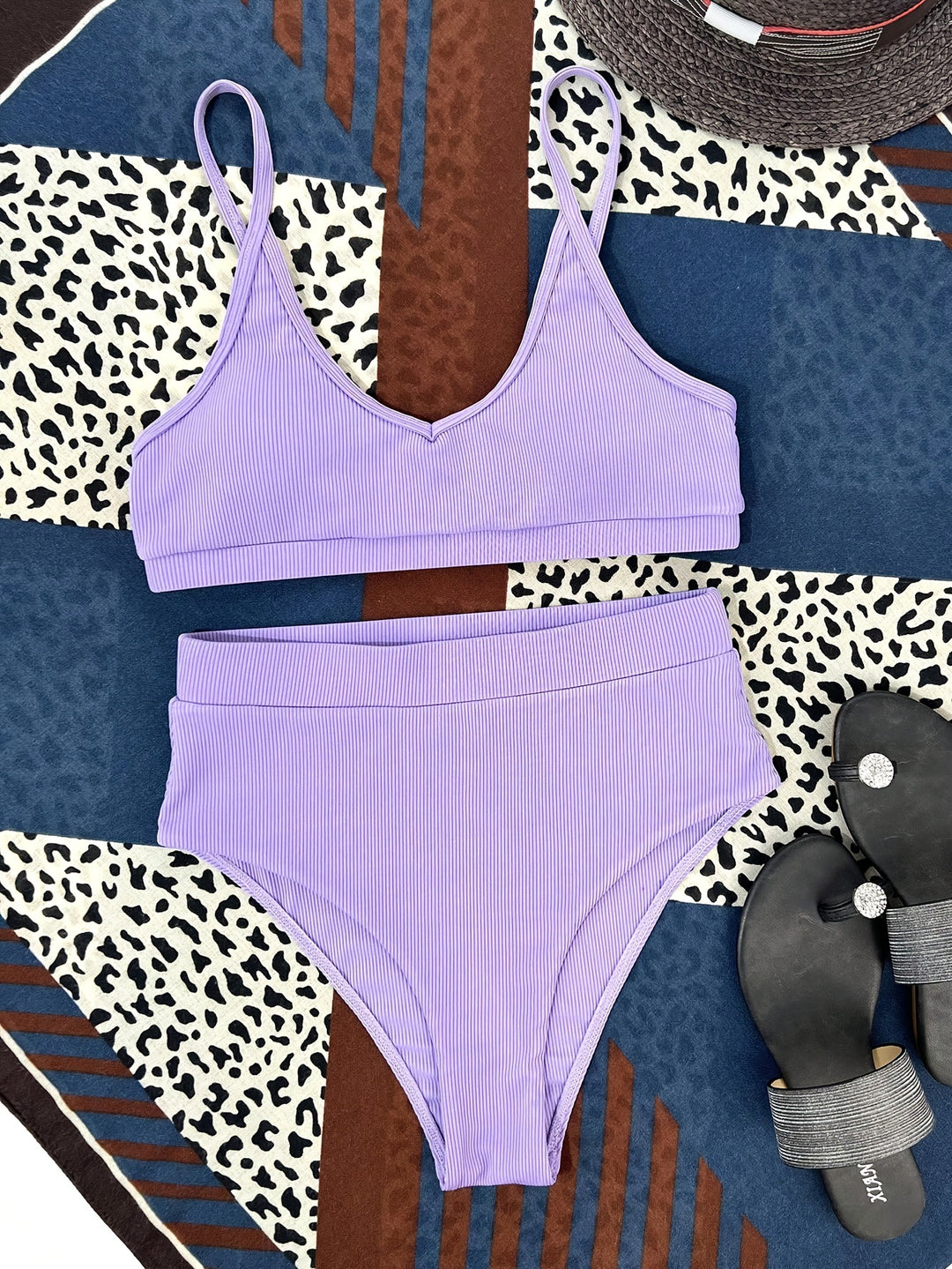 Dame Højtaljet Bikini sæt lavet af elastisk materiale med komfortabel pasform Stilla