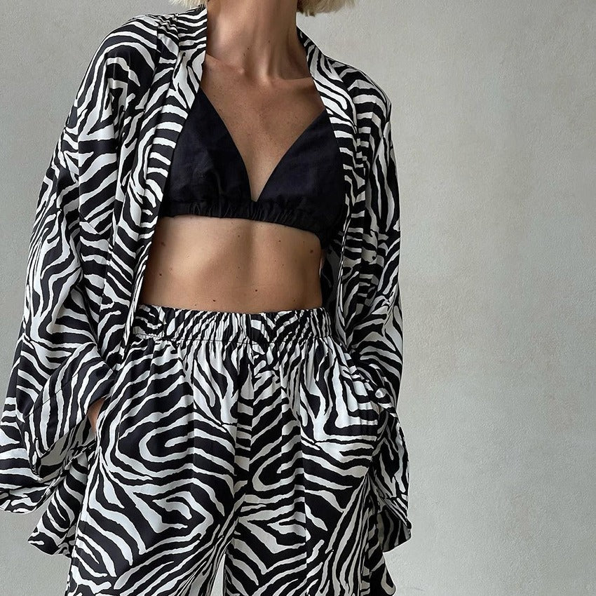 Dame Elegant Strand-Outfit i Zebra-Print Stilla