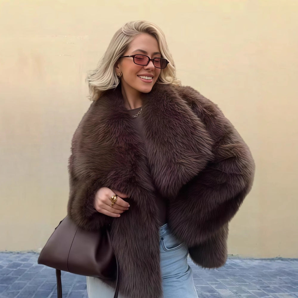 Dame K kunstpelsjakke med afslappet oversized snit og luksuriøst hyggeligt indre for Stilla
